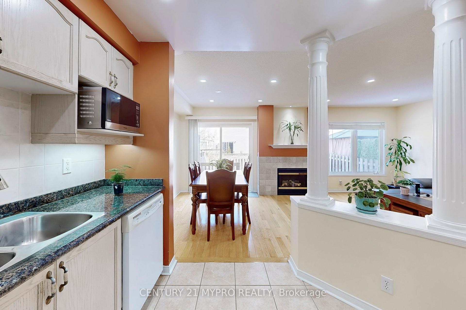 Photo 16 of 32 Bilbrough Street, Aurora, Bayview Northeast — HOMEH