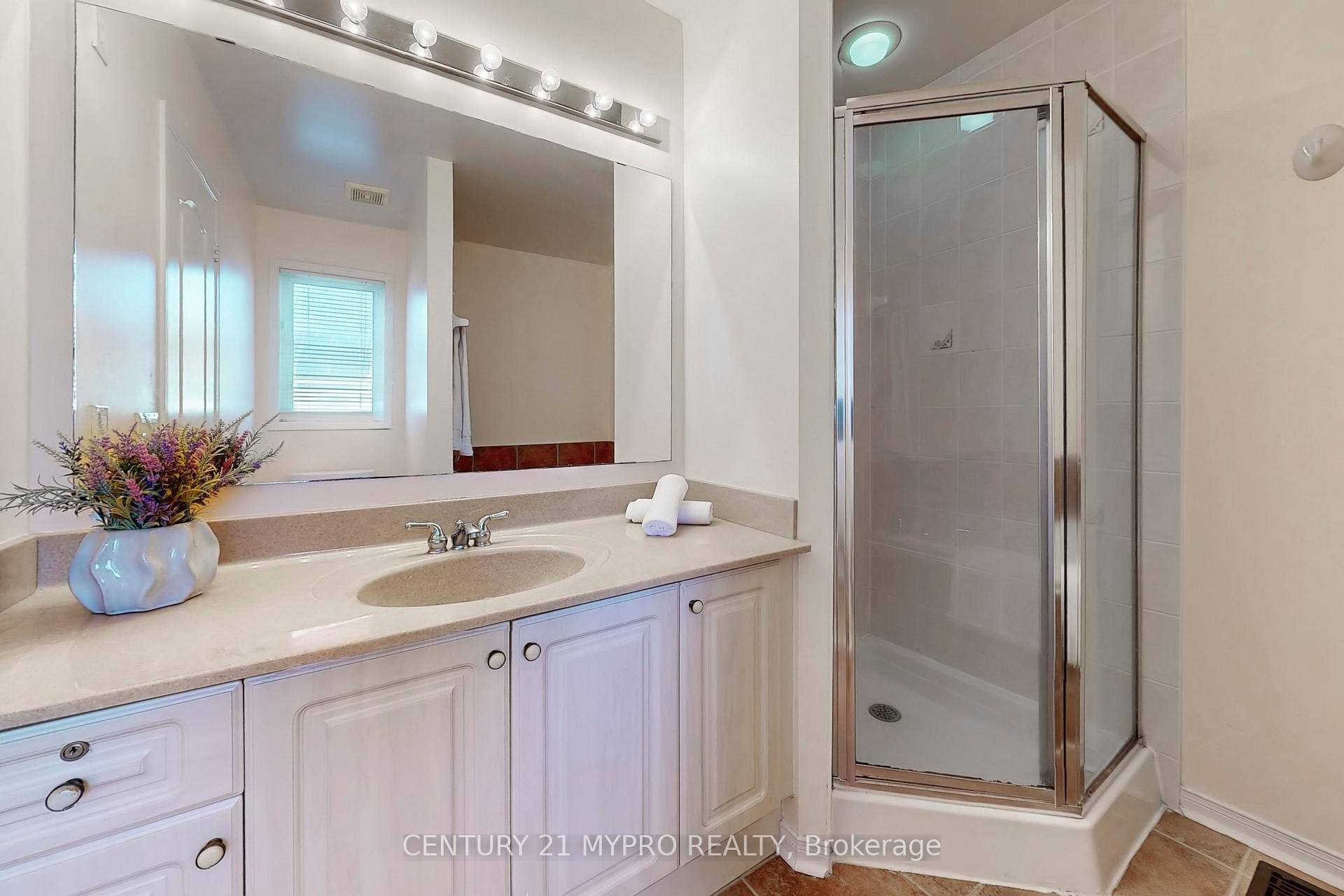 Photo 32 of 32 Bilbrough Street, Aurora, Bayview Northeast — HOMEH
