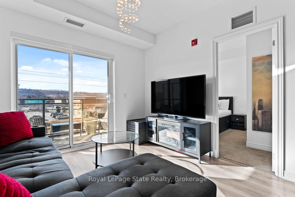 Photo 17 of Unit 315, 121 Highway 8, Hamilton, Stoney Creek — HOMEH