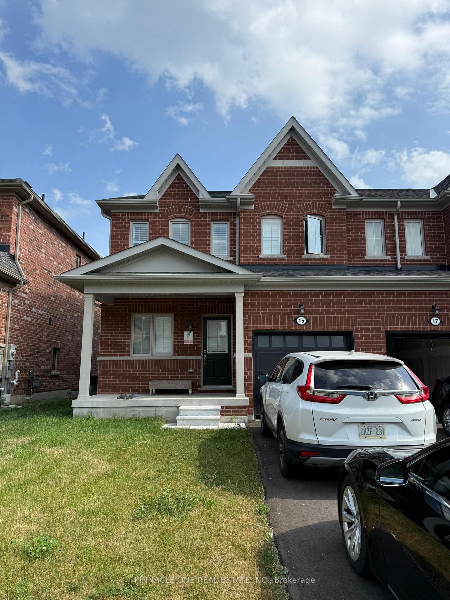 Photo 2 of 15 Jack Potts Way, Clarington, Courtice — HOMEH