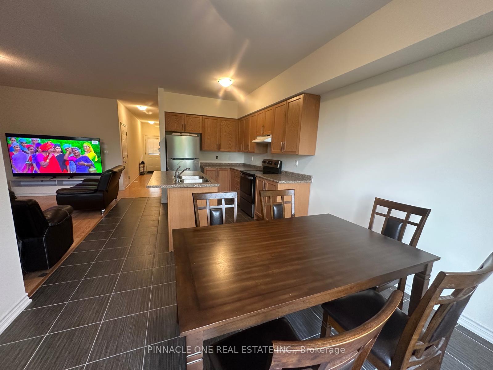 Photo 7 of 15 Jack Potts Way, Clarington, Courtice — HOMEH