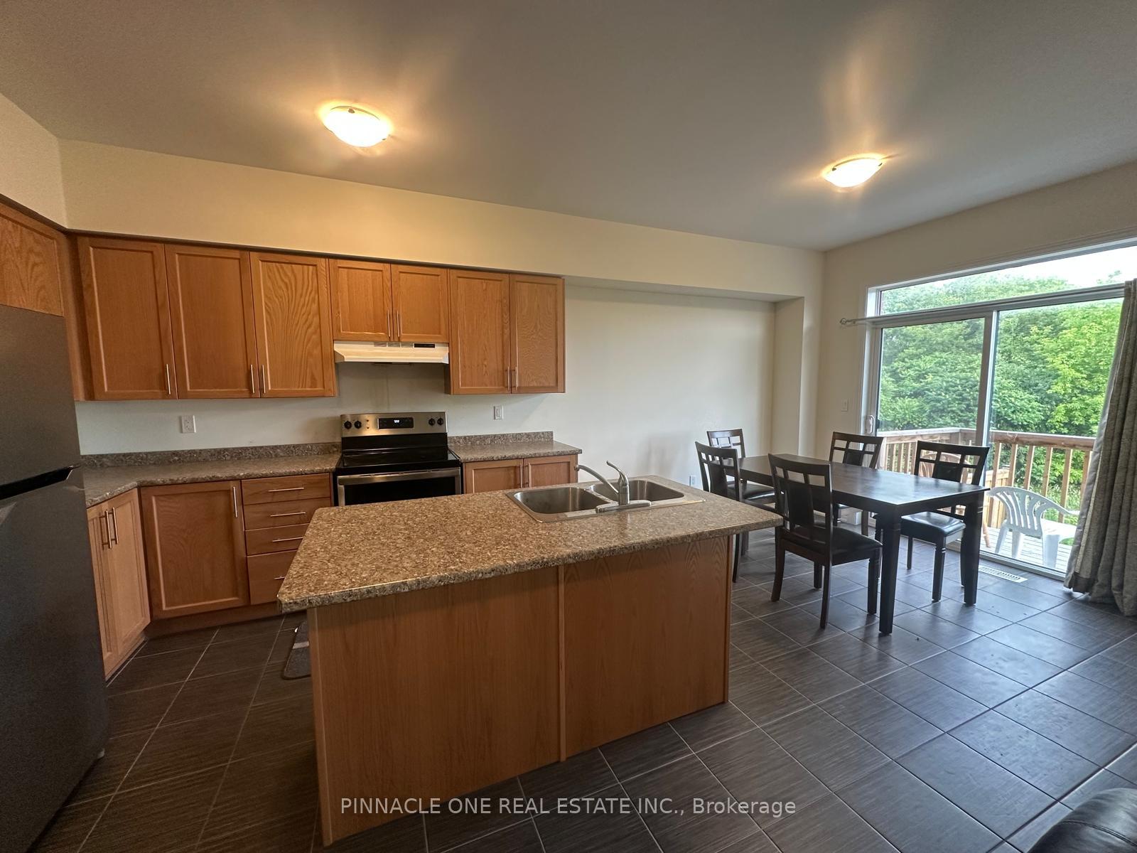 Photo 12 of 15 Jack Potts Way, Clarington, Courtice — HOMEH