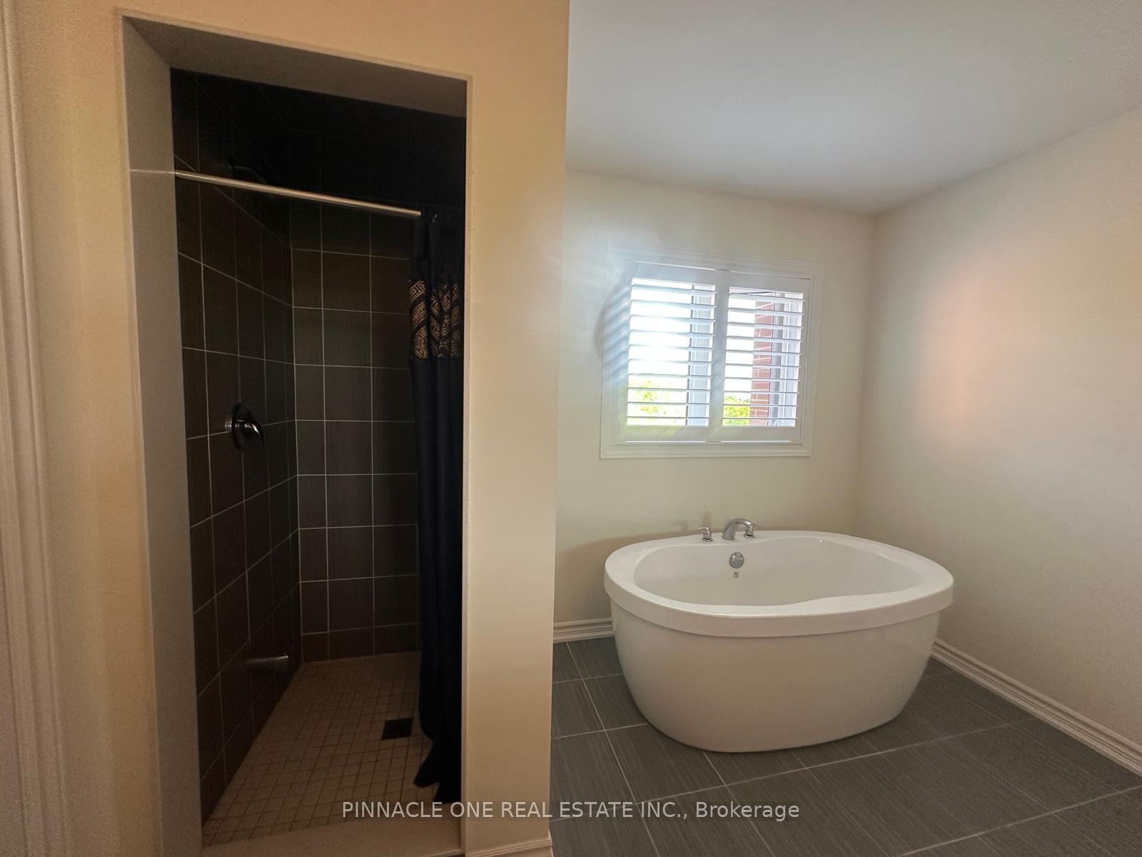 Photo 14 of 15 Jack Potts Way, Clarington, Courtice — HOMEH