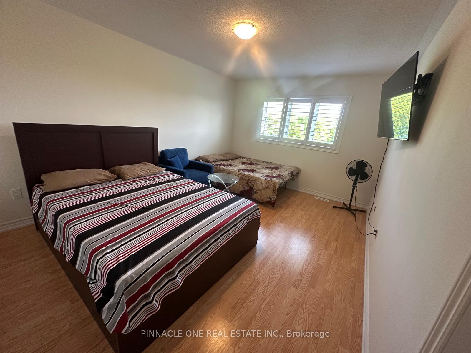 Photo 21 of 15 Jack Potts Way, Clarington, Courtice — HOMEH