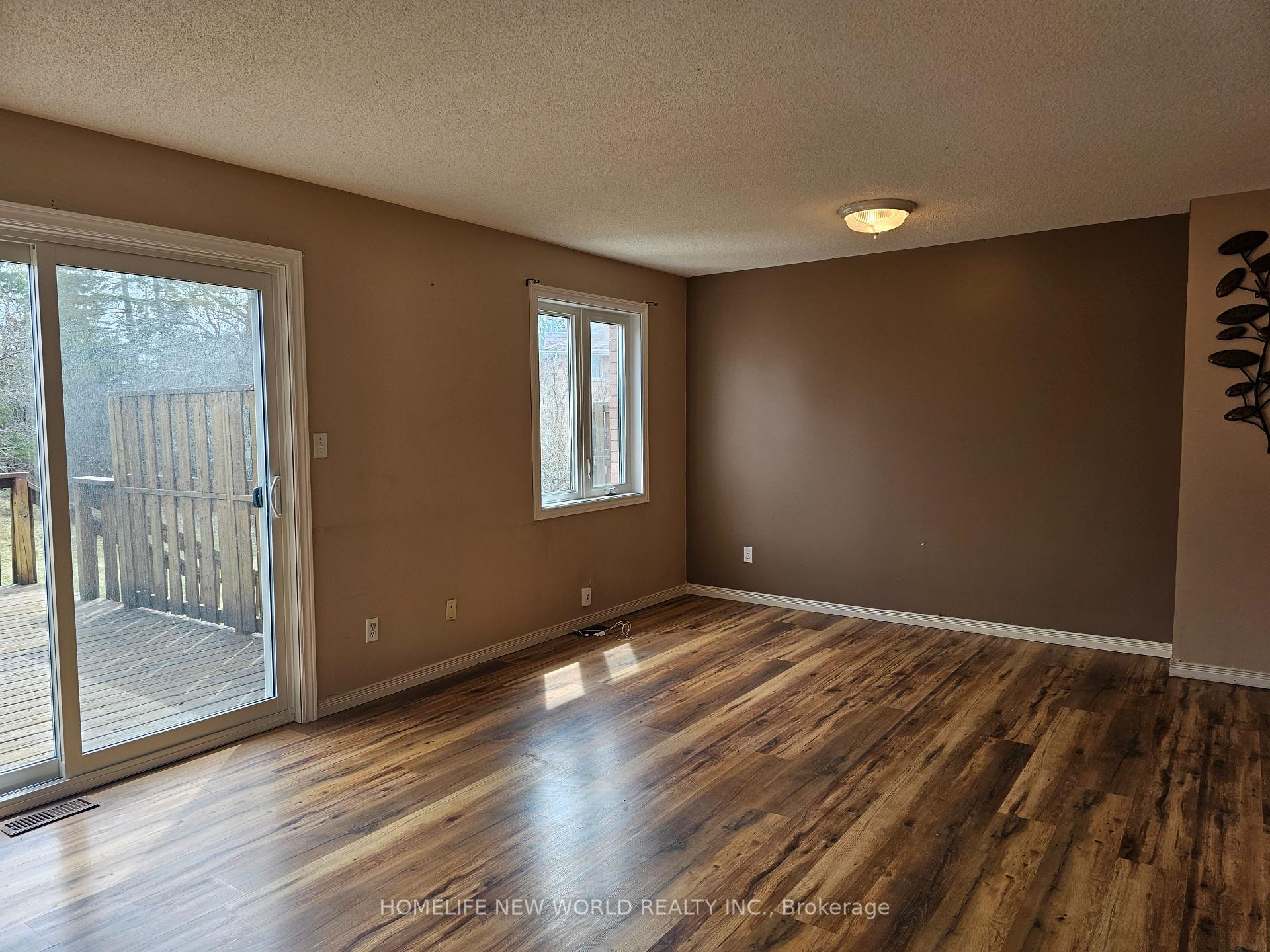 Photo 7 of 113 Progress Avenue, Belleville, Belleville Ward — HOMEH