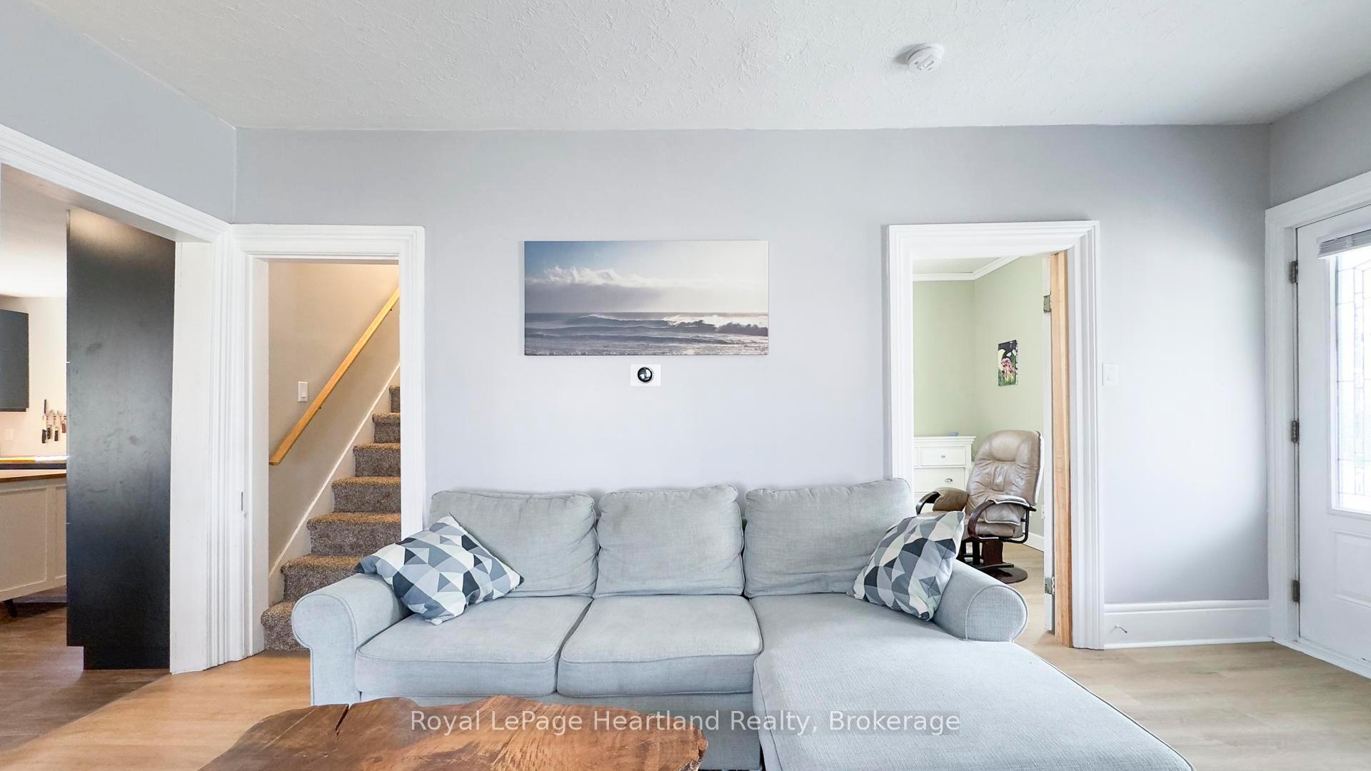 Photo 8 of 129 Orange Street S, Central Huron, Clinton — HOMEH