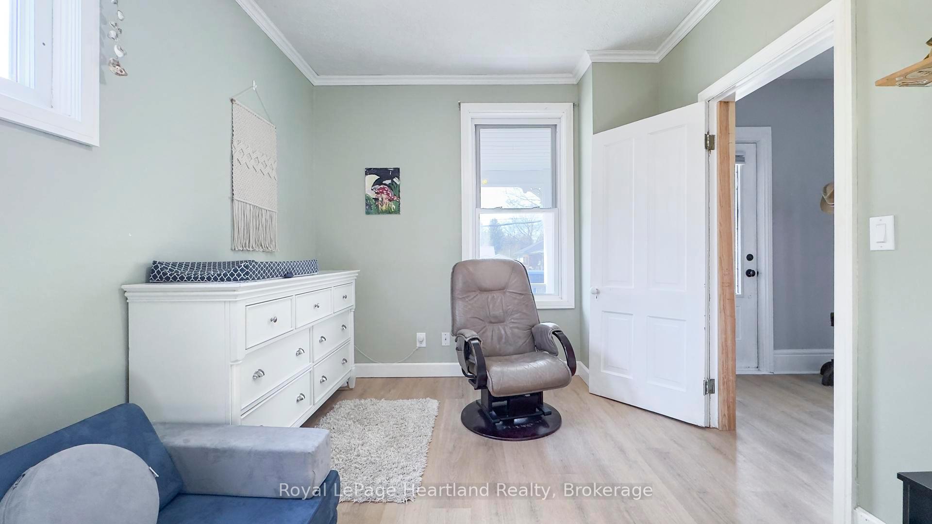 Photo 11 of 129 Orange Street S, Central Huron, Clinton — HOMEH