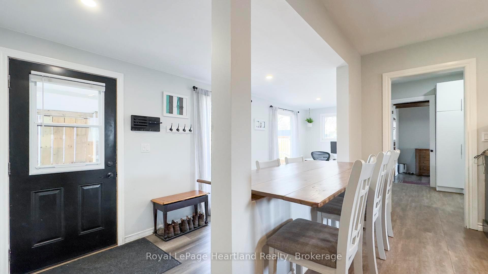 Photo 18 of 129 Orange Street S, Central Huron, Clinton — HOMEH
