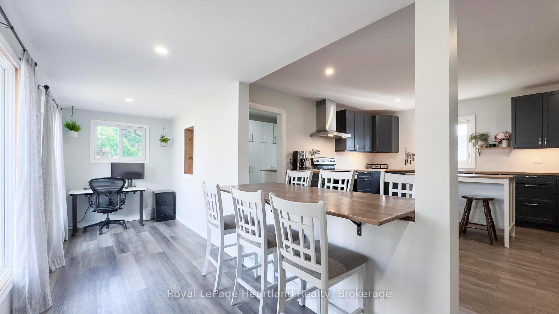 Photo 20 of 129 Orange Street S, Central Huron, Clinton — HOMEH