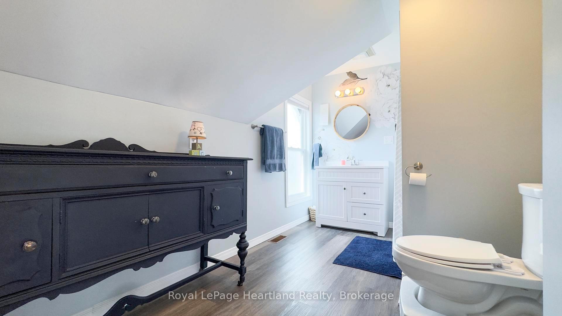 Photo 32 of 129 Orange Street S, Central Huron, Clinton — HOMEH