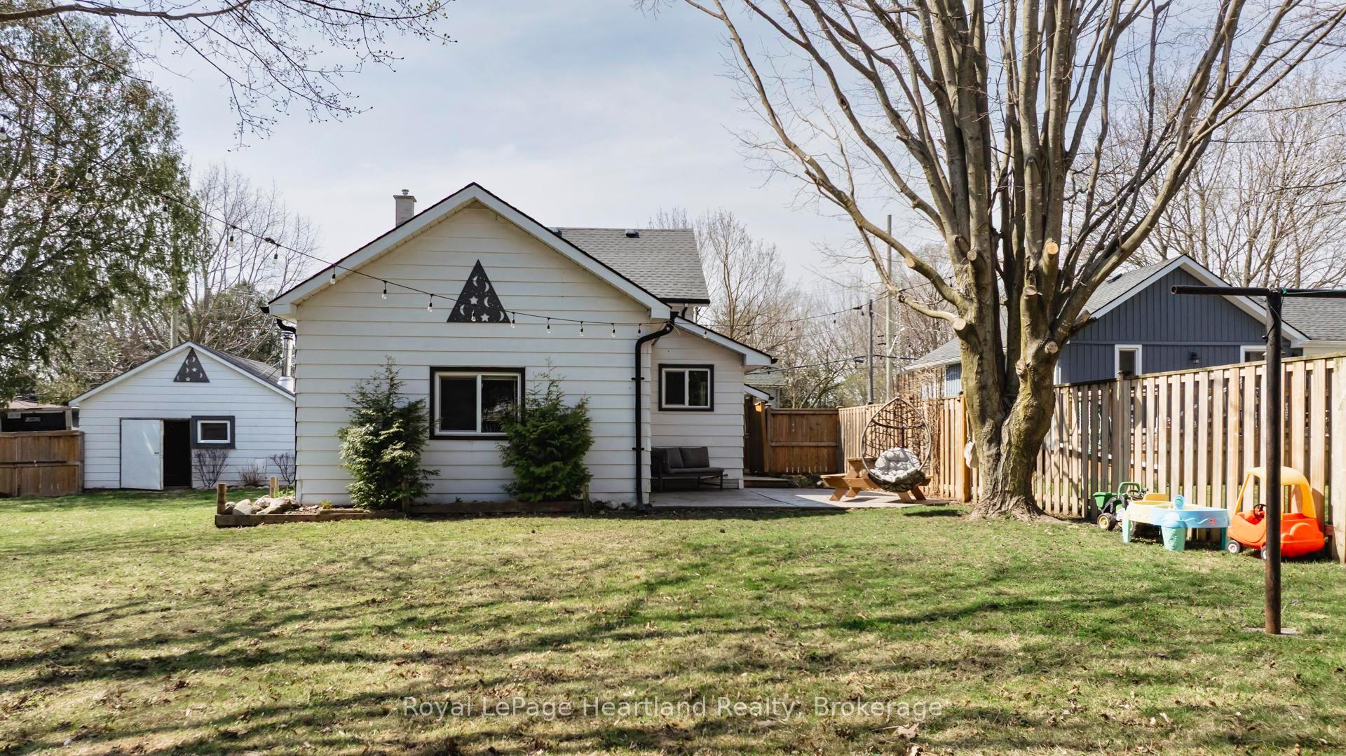 Photo 48 of 129 Orange Street S, Central Huron, Clinton — HOMEH
