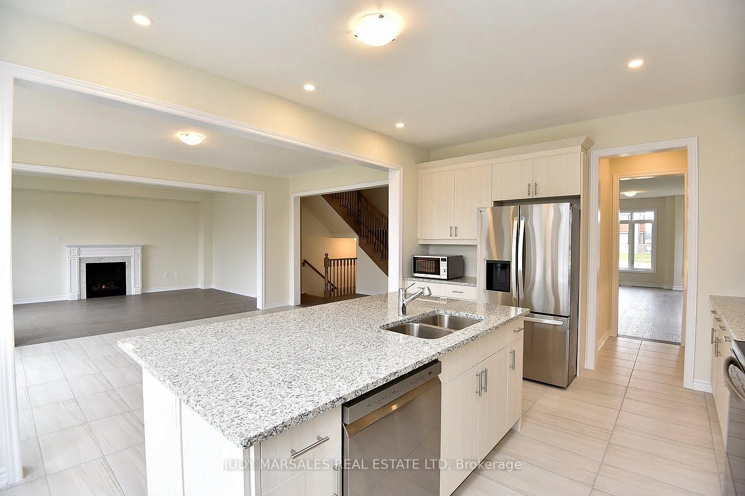Photo 34 of 42 Mears Place, Brant, Paris — HOMEH