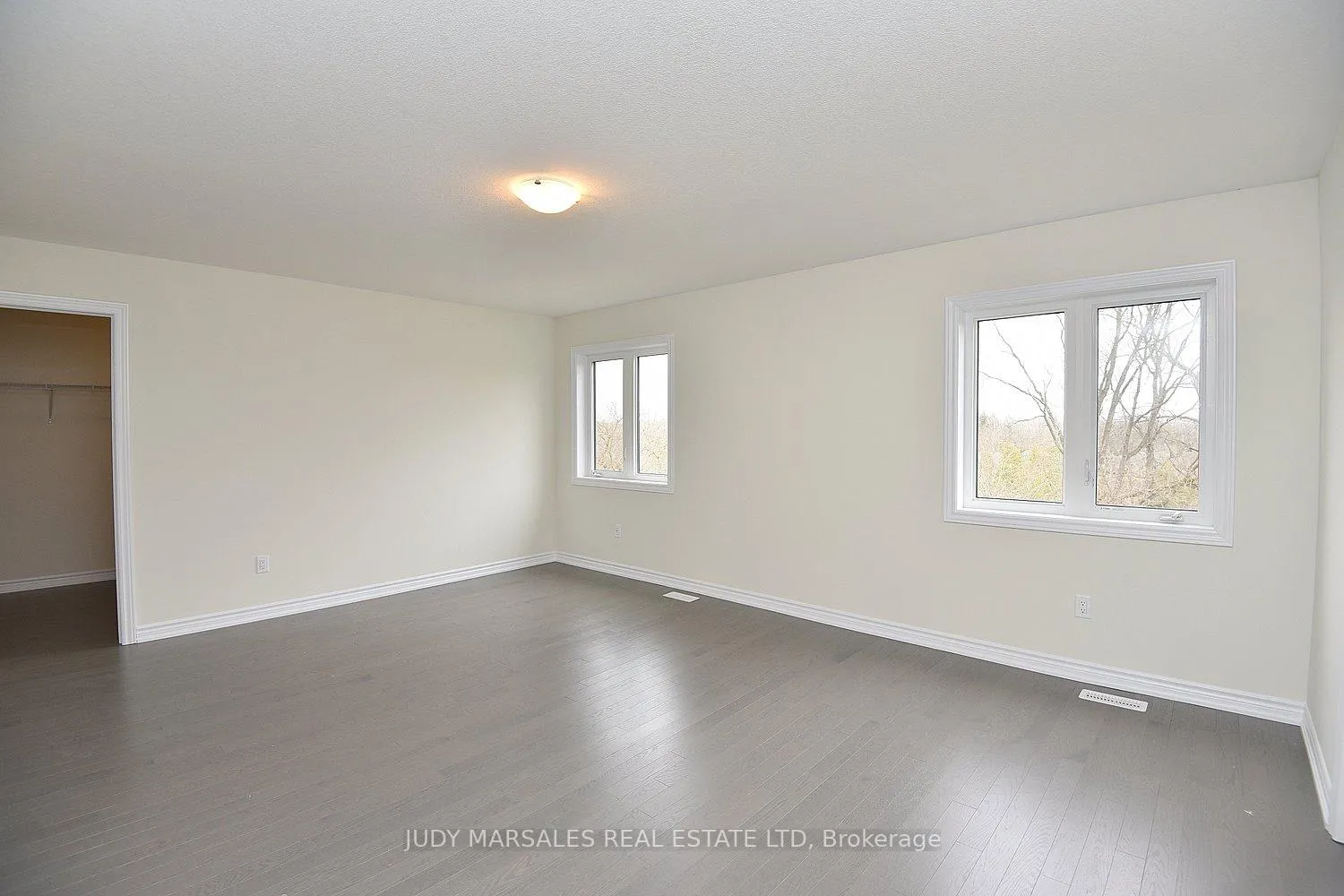Photo 57 of 42 Mears Place, Brant, Paris — HOMEH