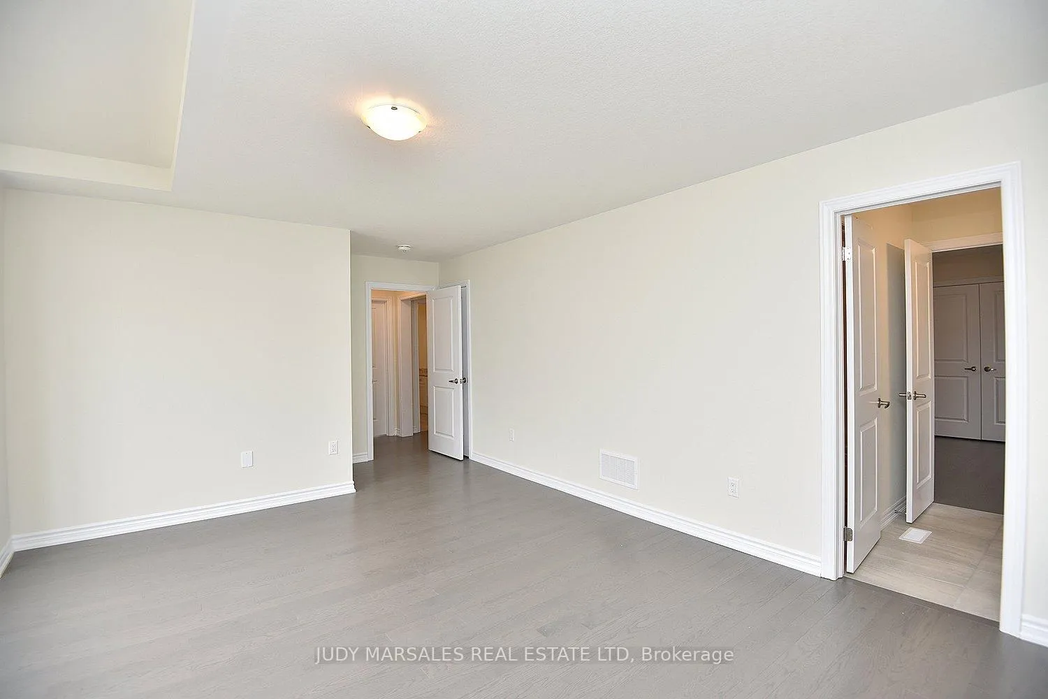 Photo 83 of 42 Mears Place, Brant, Paris — HOMEH
