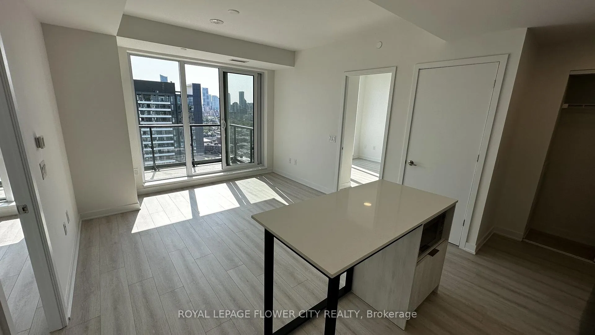 Photo 14 of Unit 2804, 130 River St Street, Toronto, Regent Park — HOMEH