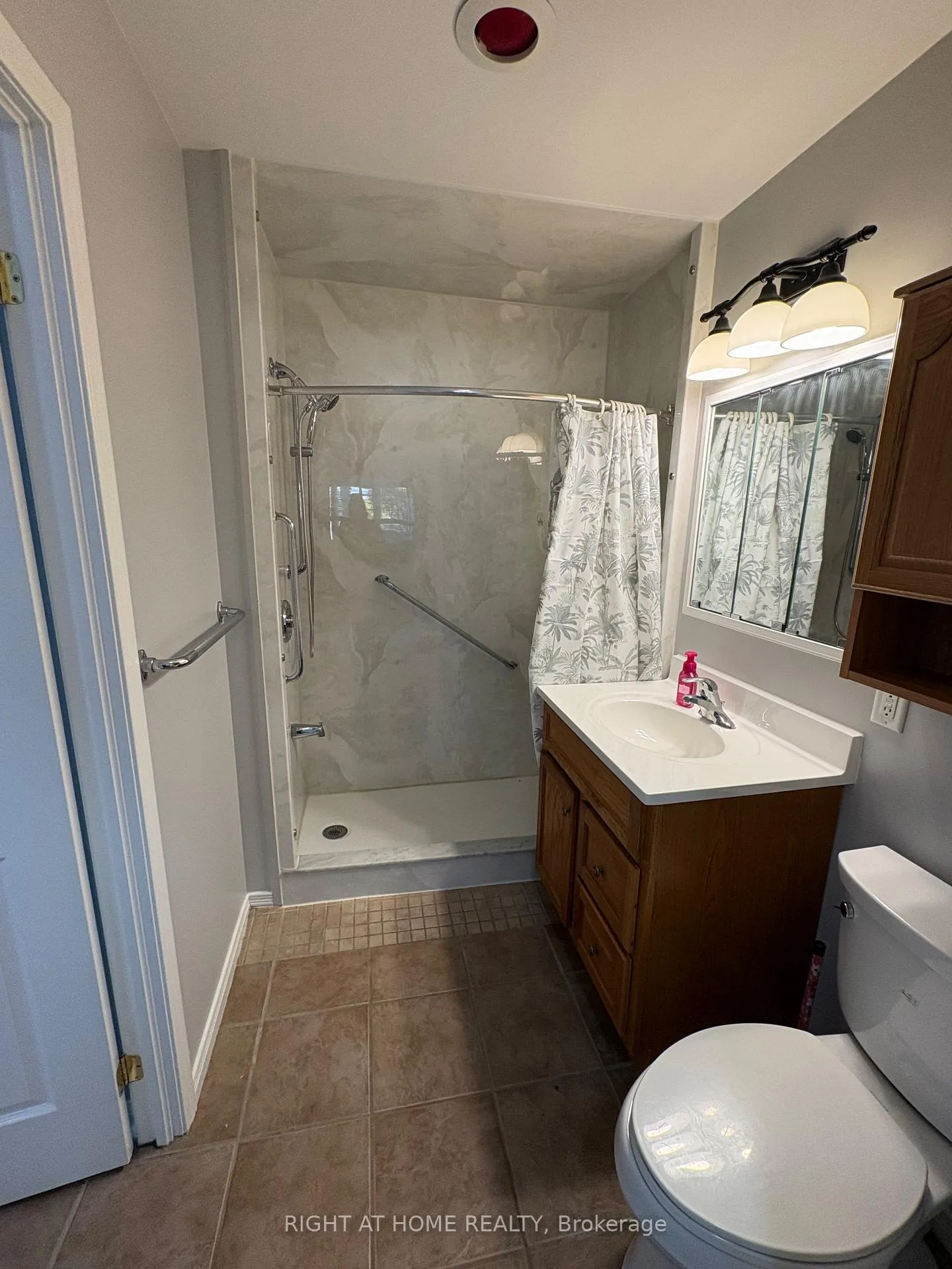 Photo 30 of Unit 101, 90 Dean Avenue, Barrie, Painswick South — HOMEH