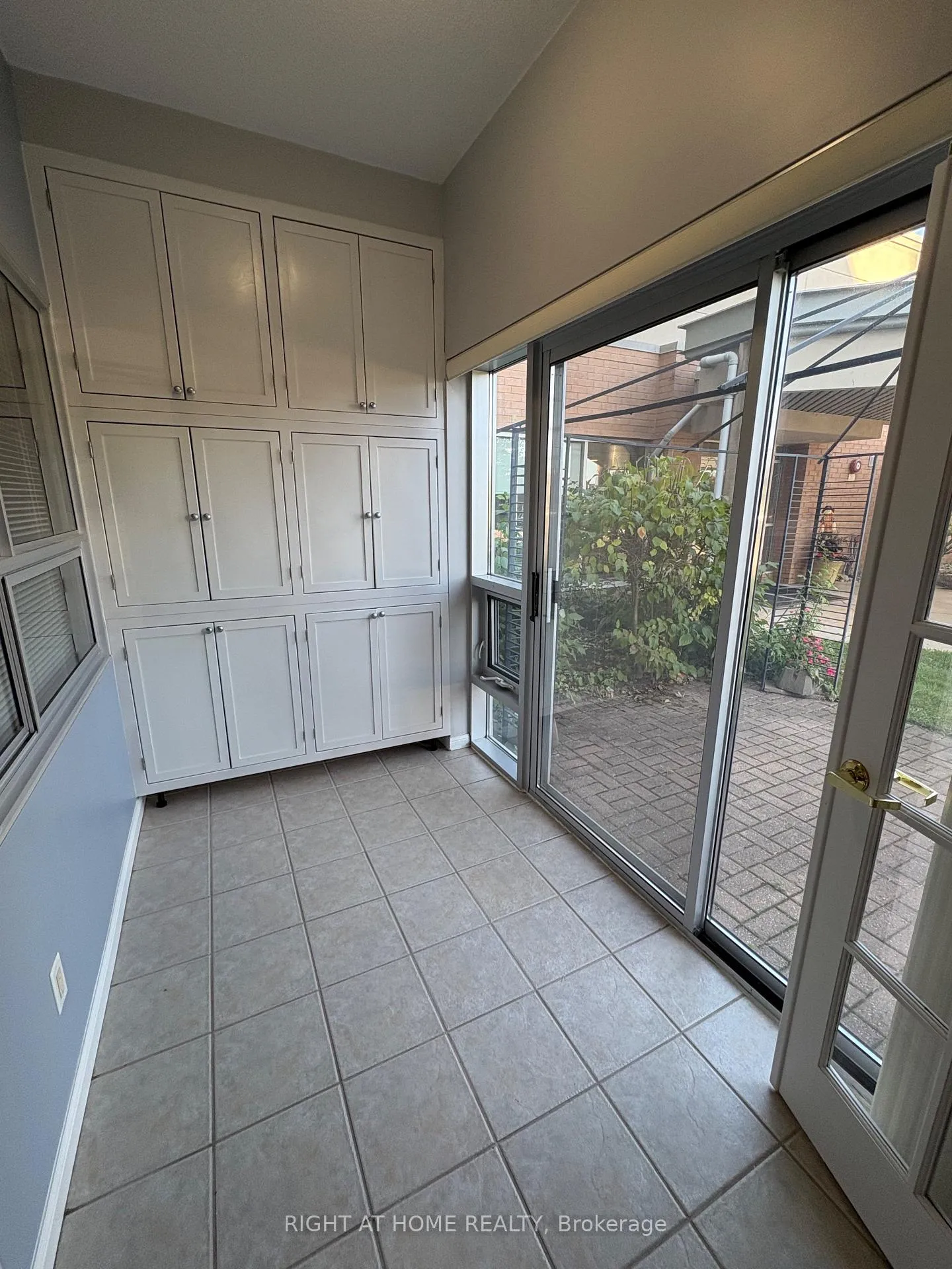 Photo 35 of Unit 101, 90 Dean Avenue, Barrie, Painswick South — HOMEH