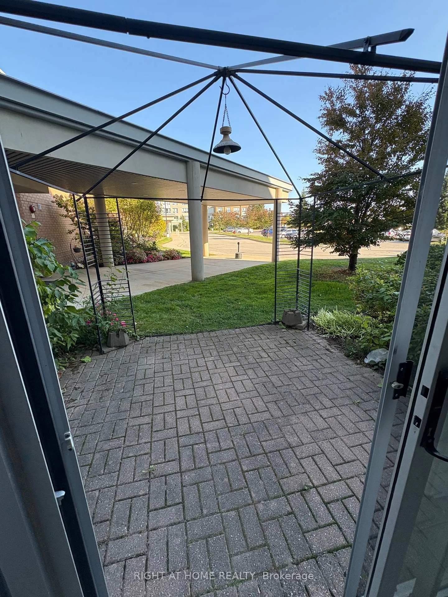 Photo 40 of Unit 101, 90 Dean Avenue, Barrie, Painswick South — HOMEH