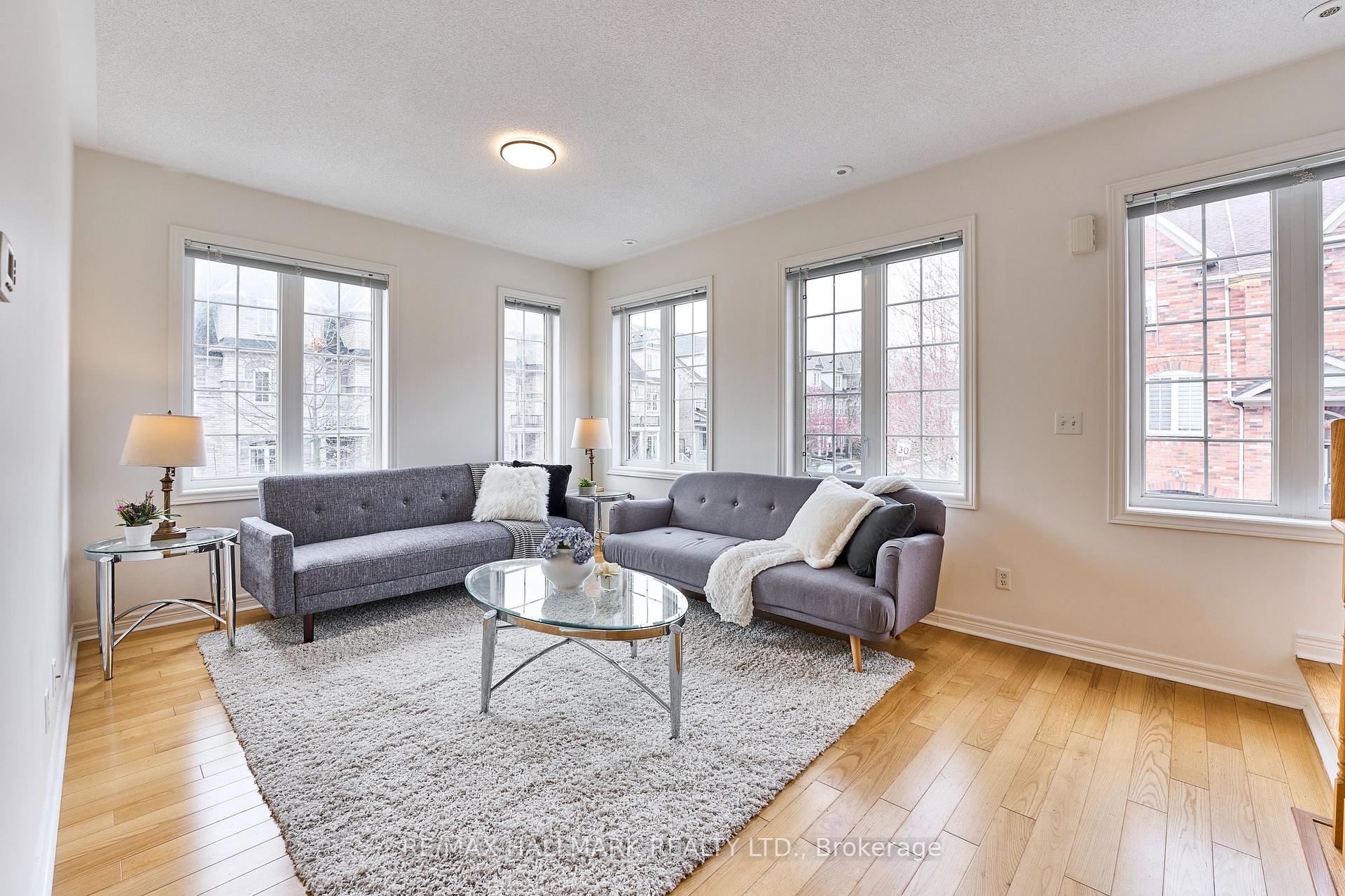 Photo 23 of 3 Philpott Gardens, Toronto, East End-Danforth — HOMEH