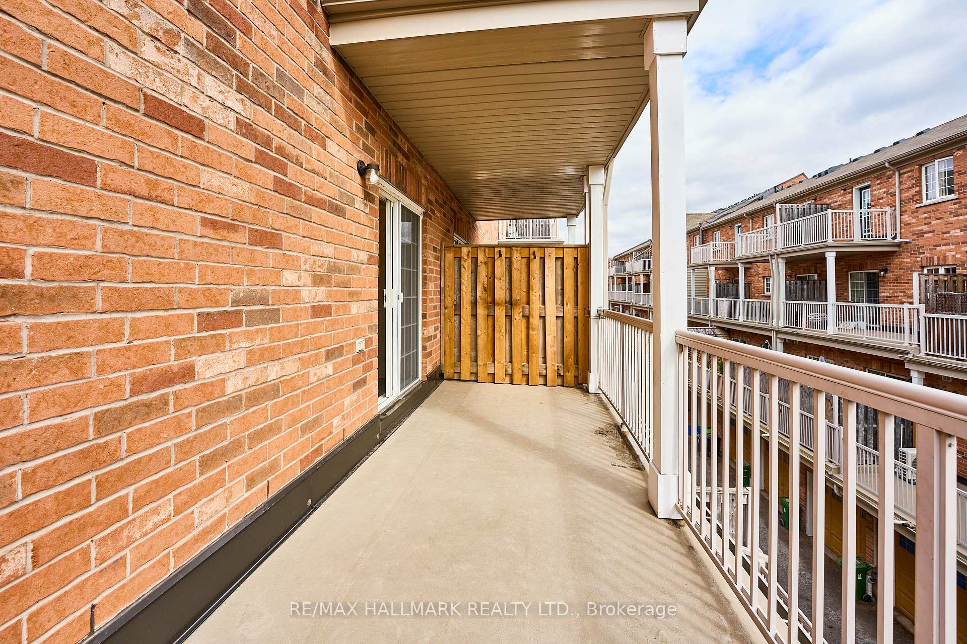 Photo 36 of 3 Philpott Gardens, Toronto, East End-Danforth — HOMEH