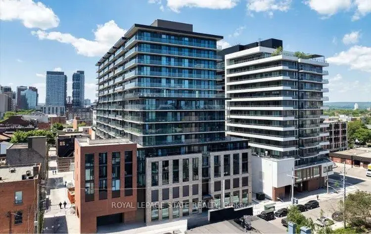 Front of Unit 1114, 1 Jarvis Street