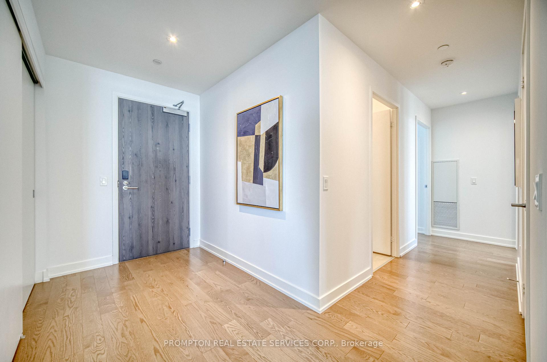 Photo 5 of Unit 3902, 20 Lombard Street, Toronto, Church-Yonge Corridor — HOMEH