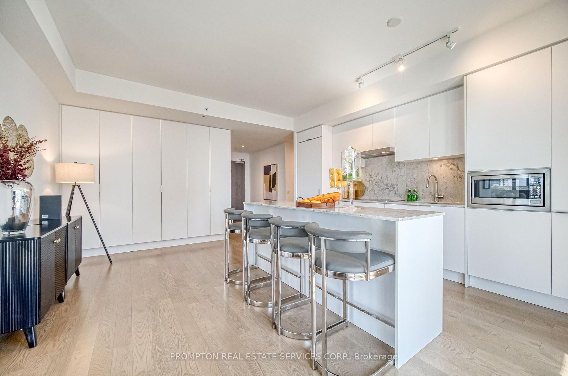 Photo 10 of Unit 3902, 20 Lombard Street, Toronto, Church-Yonge Corridor — HOMEH