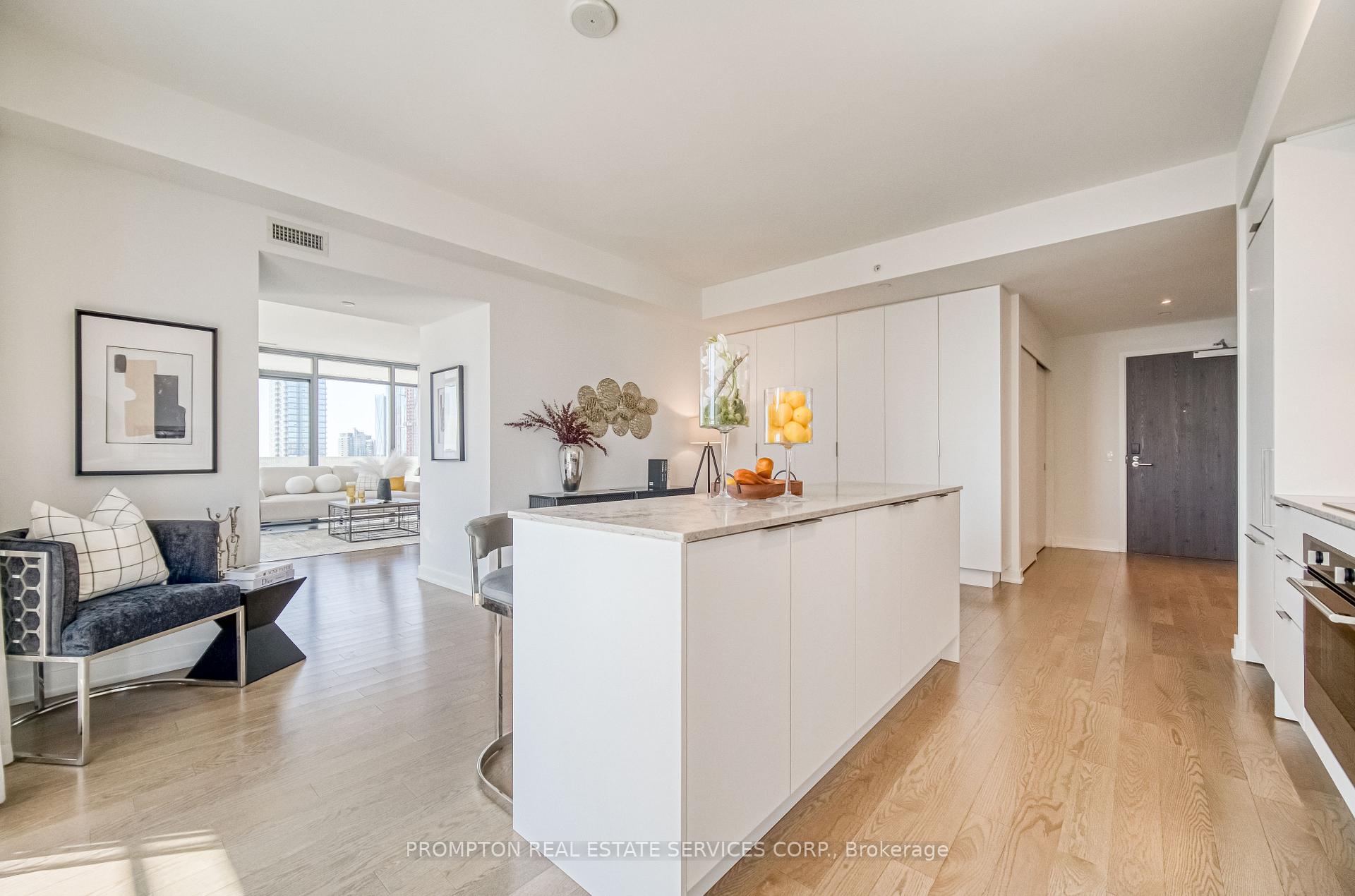 Photo 11 of Unit 3902, 20 Lombard Street, Toronto, Church-Yonge Corridor — HOMEH