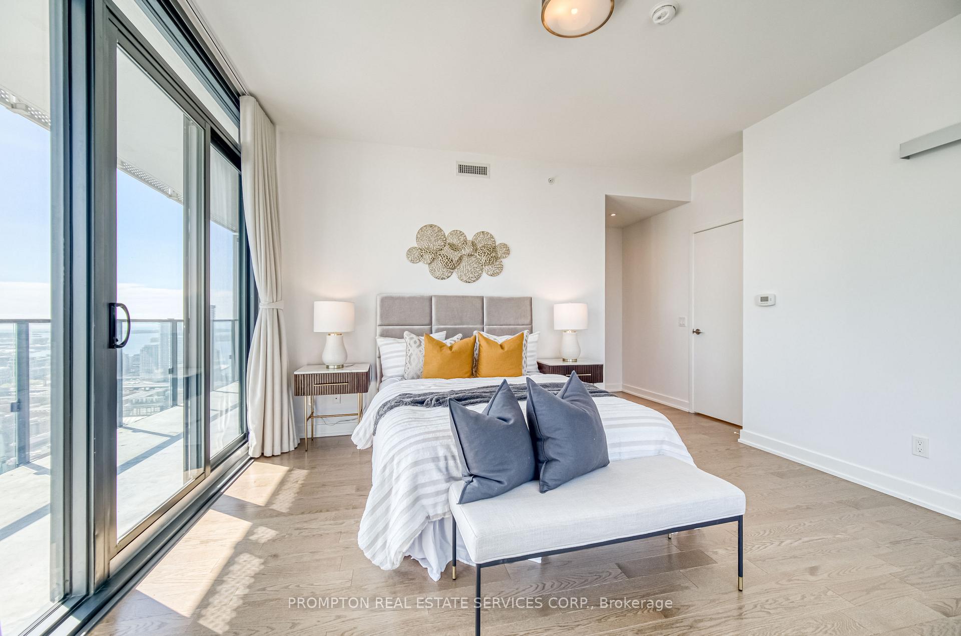 Photo 19 of Unit 3902, 20 Lombard Street, Toronto, Church-Yonge Corridor — HOMEH