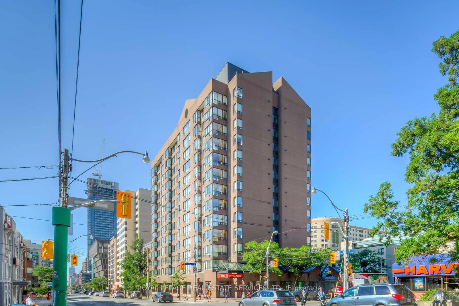 Front of Unit 310, 117 Gerrard Street E
