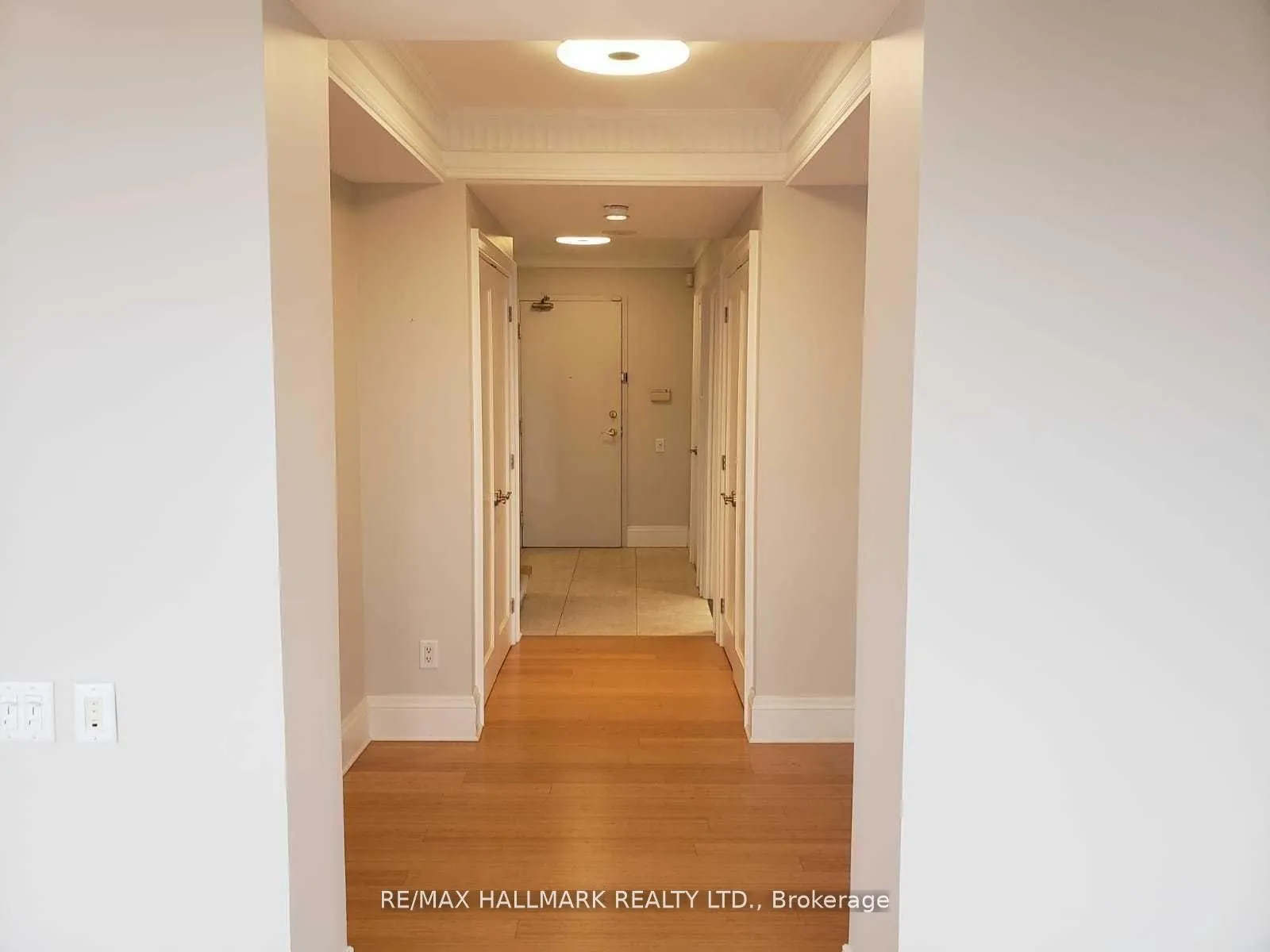 Photo 7 of Unit Ph801, 1801 Bayview Avenue, Toronto, Leaside — HOMEH