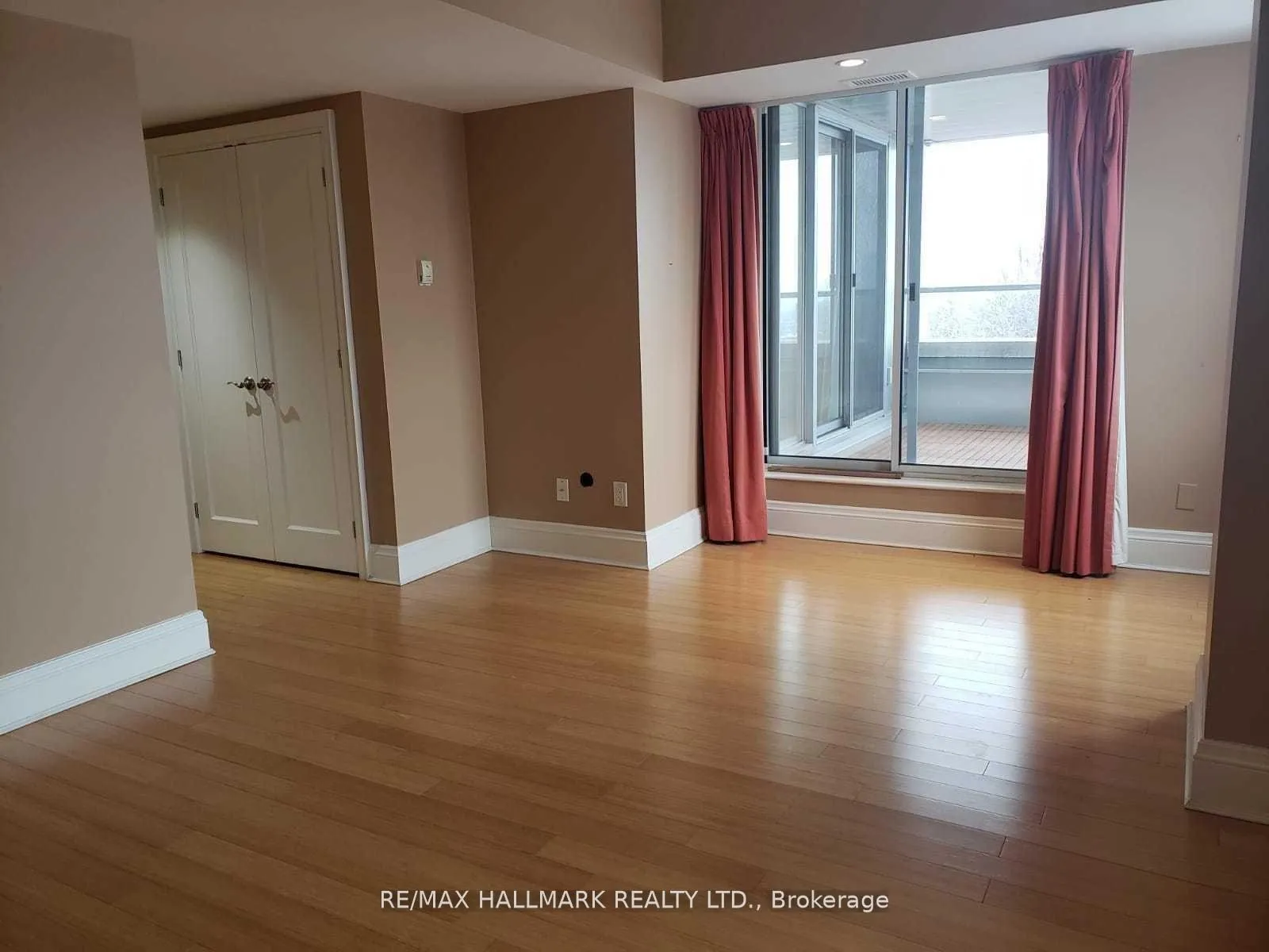 Photo 16 of Unit Ph801, 1801 Bayview Avenue, Toronto, Leaside — HOMEH