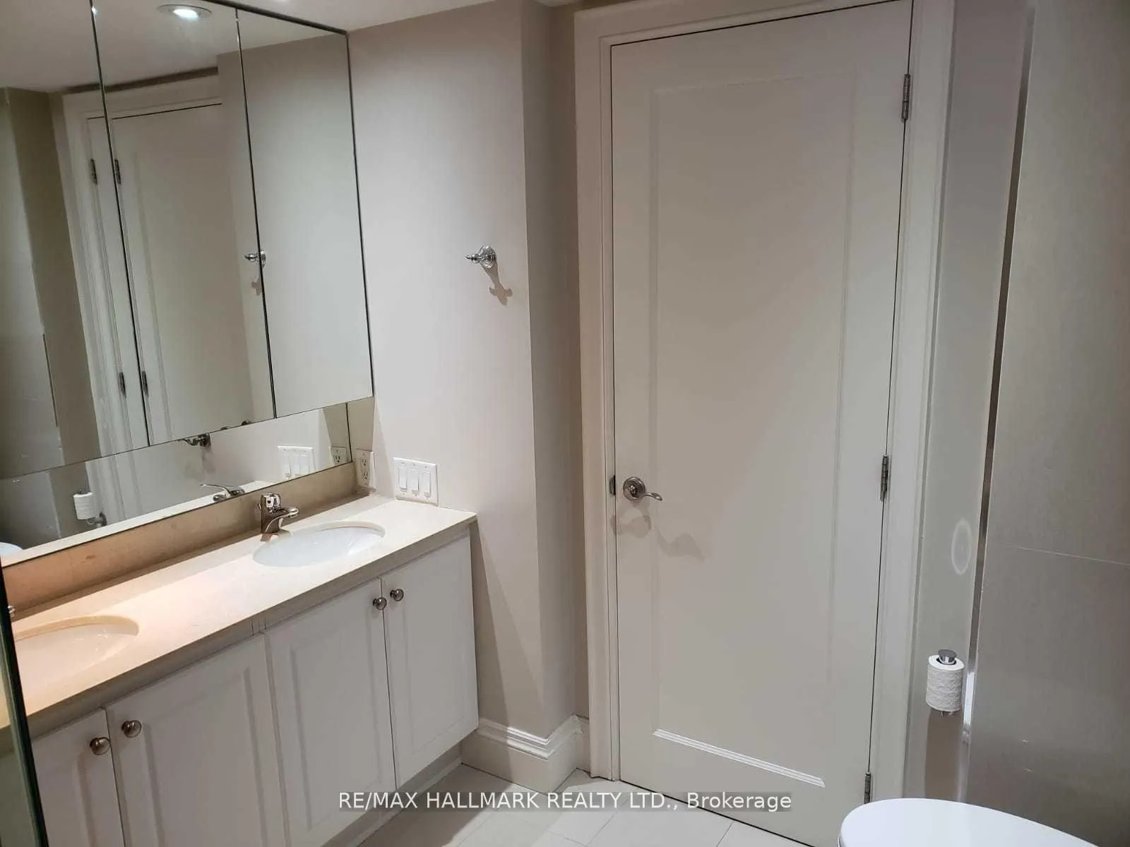Photo 27 of Unit Ph801, 1801 Bayview Avenue, Toronto, Leaside — HOMEH