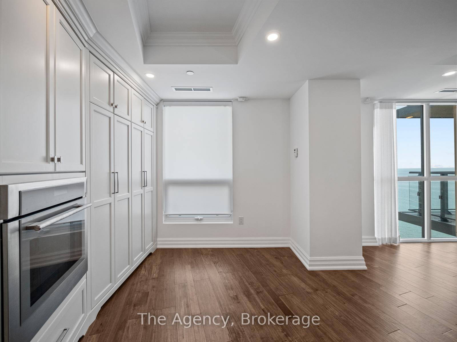 Photo 12 of Unit 1504, 2060 Lakeshore Road, Burlington, Brant — HOMEH
