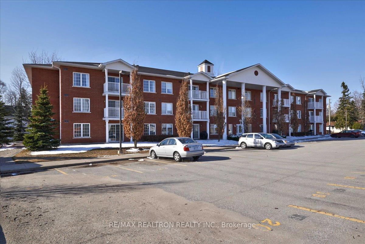 Front of Unit 303, 49 Jacobs Terrace