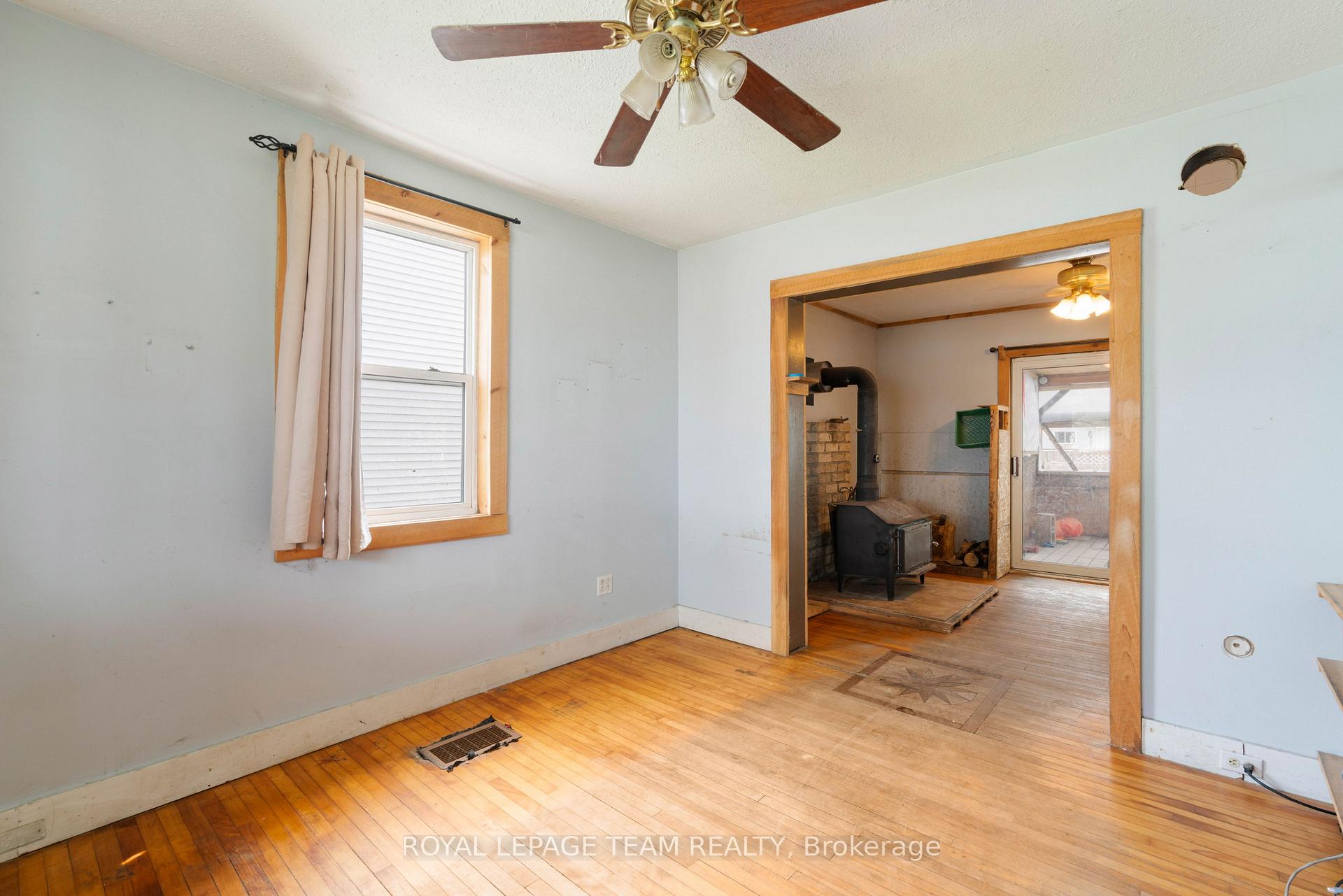 Photo 7 of 526 Middle Street, Edwardsburgh/Cardinal, Town of Cardinal — HOMEH