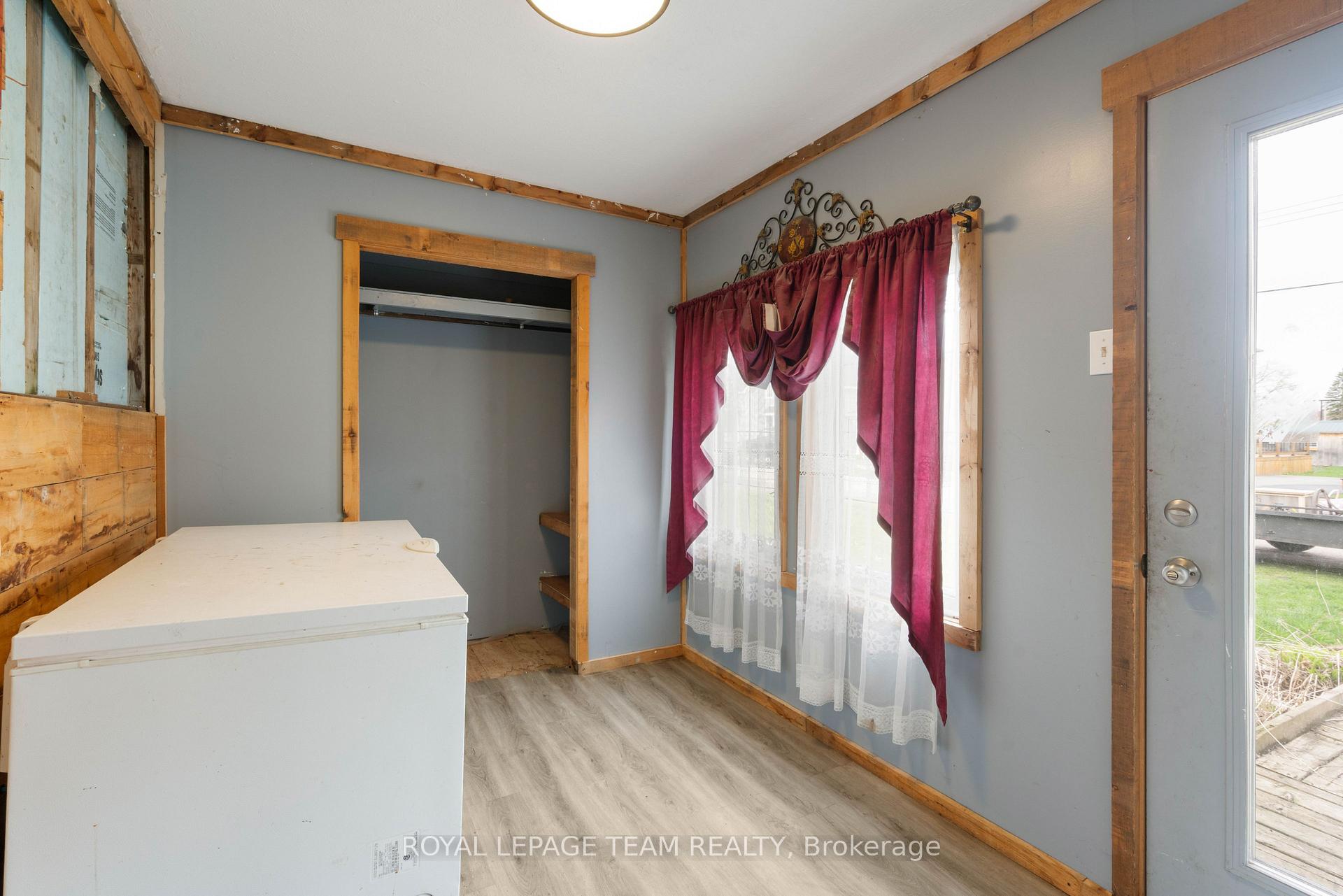 Photo 8 of 526 Middle Street, Edwardsburgh/Cardinal, Town of Cardinal — HOMEH