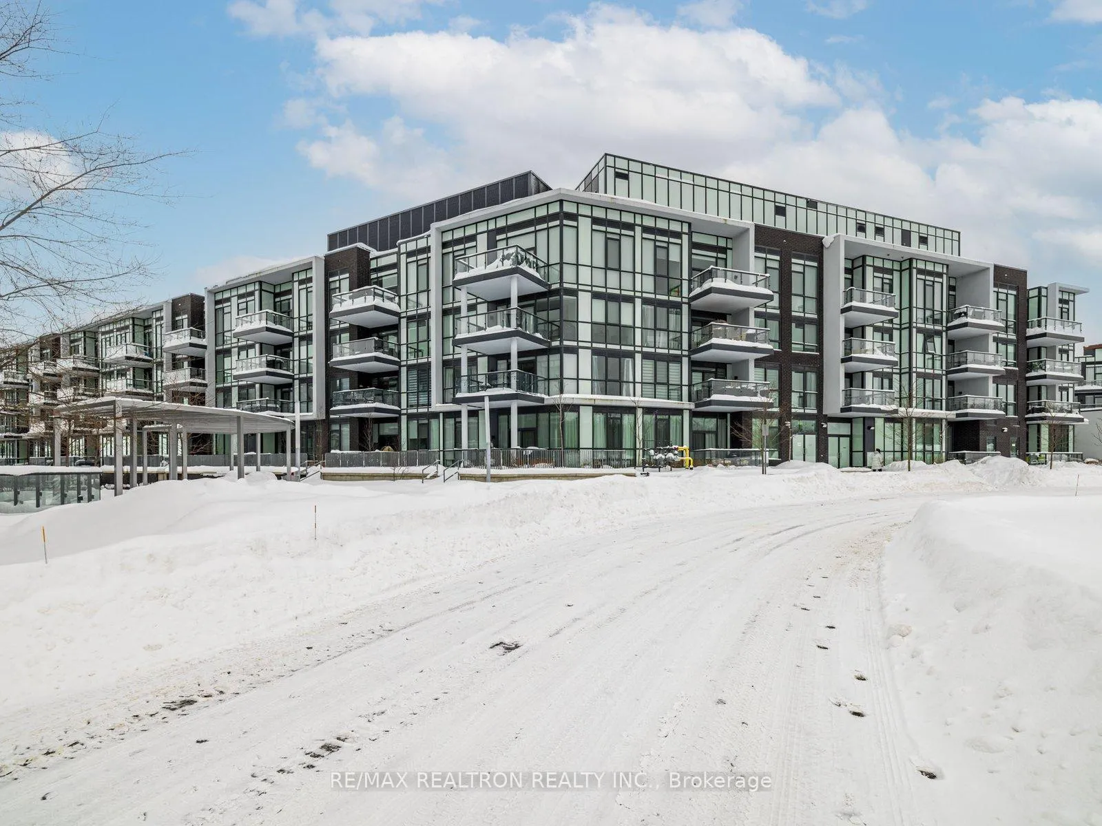 Front of Unit 312, 415 Sea Ray Avenue