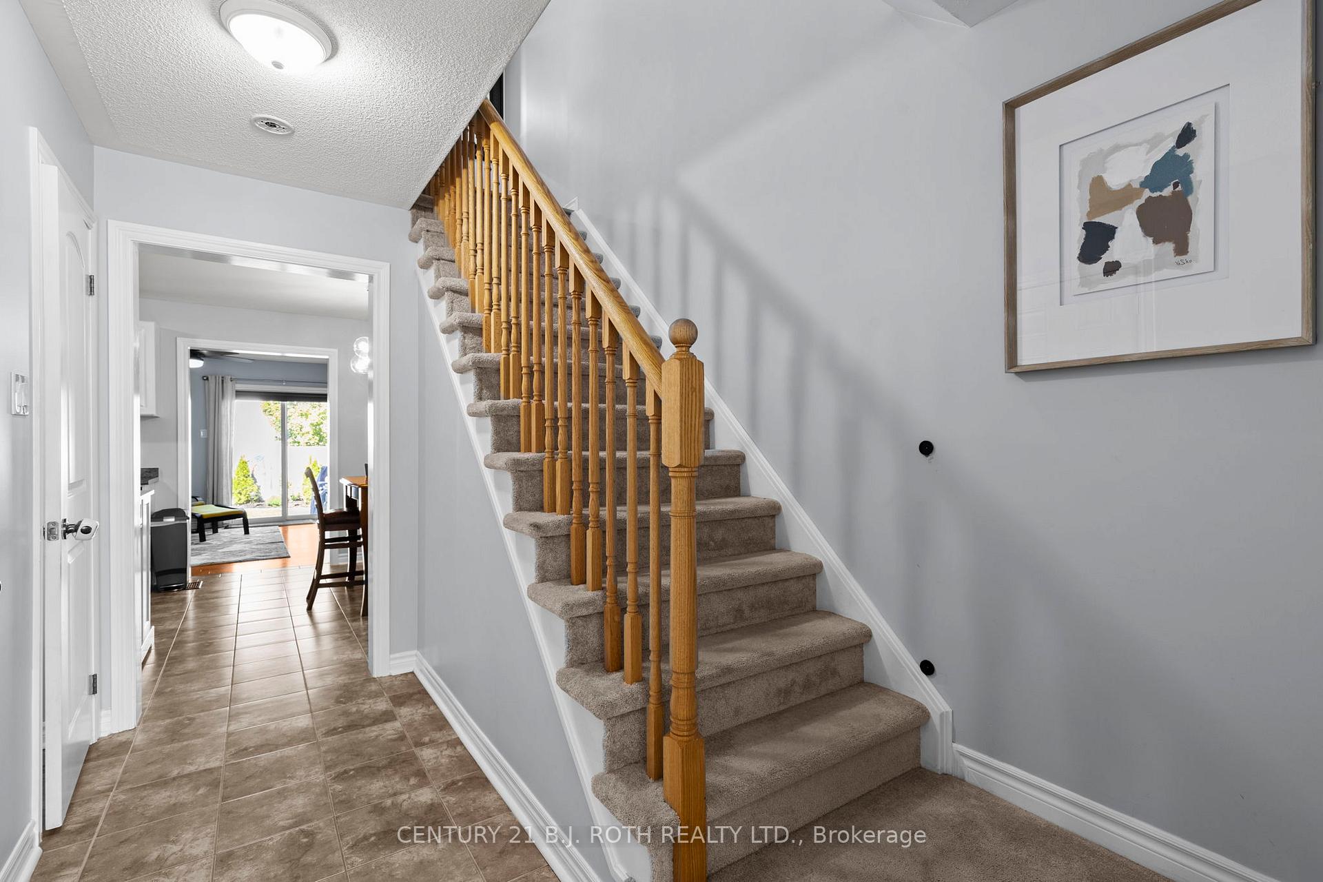 Photo 4 of 181 Banting Crescent, Essa, Angus — HOMEH