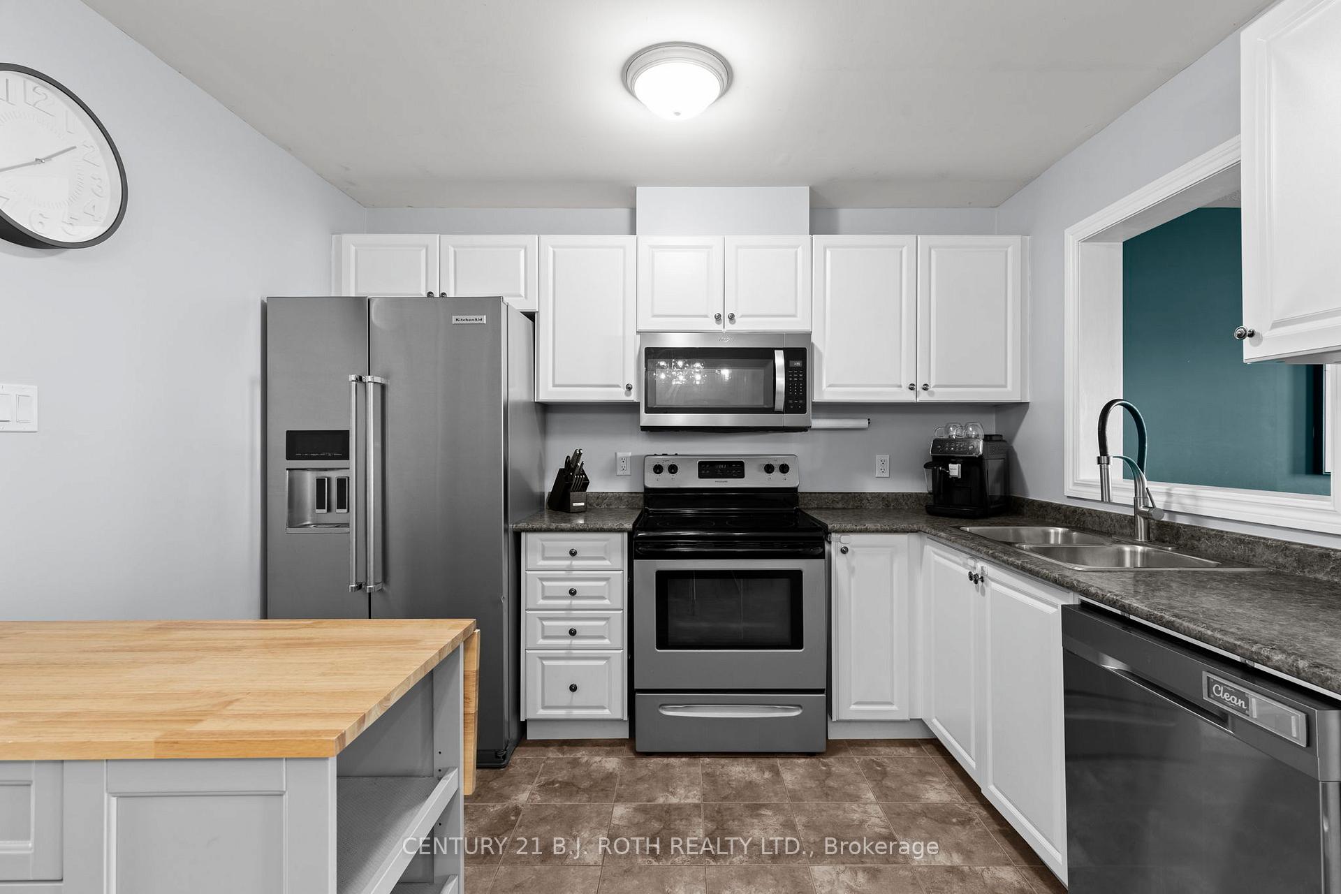 Photo 7 of 181 Banting Crescent, Essa, Angus — HOMEH