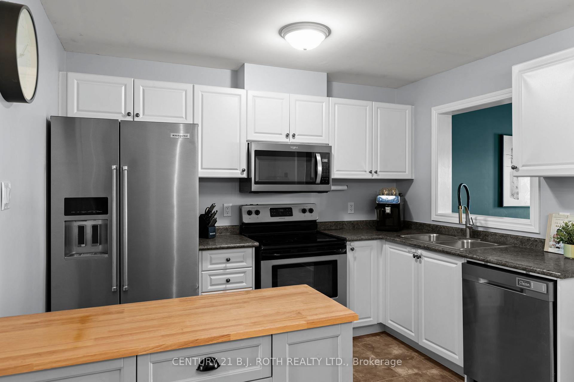 Photo 8 of 181 Banting Crescent, Essa, Angus — HOMEH