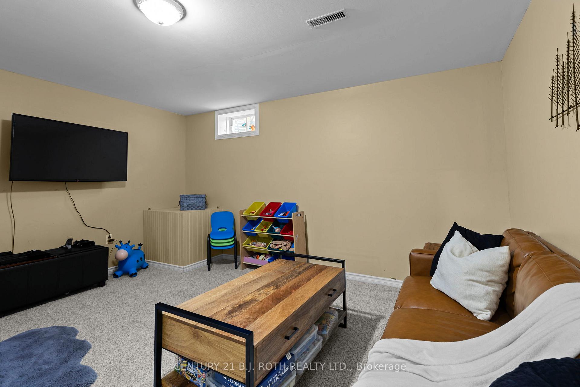 Photo 26 of 181 Banting Crescent, Essa, Angus — HOMEH