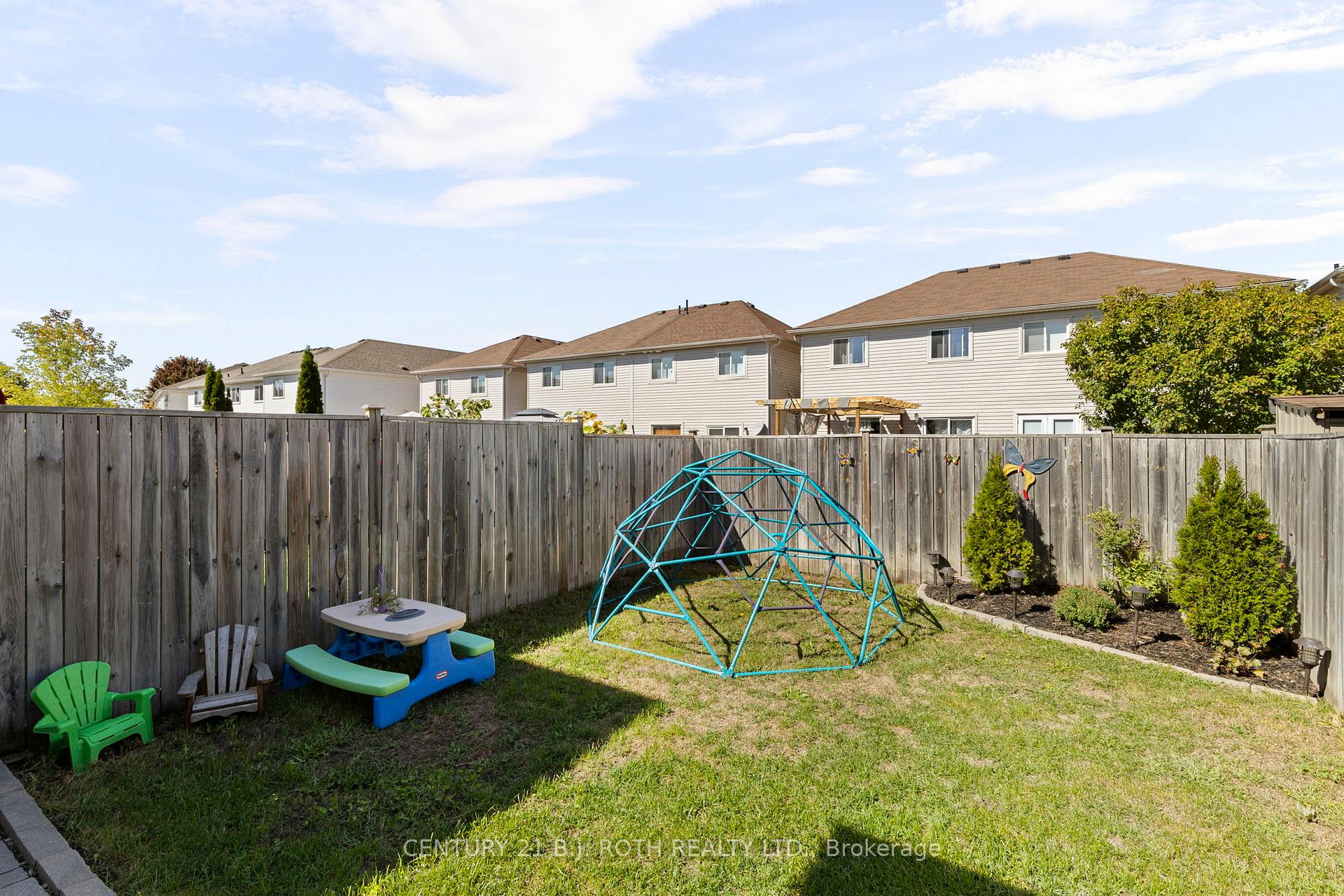Photo 32 of 181 Banting Crescent, Essa, Angus — HOMEH