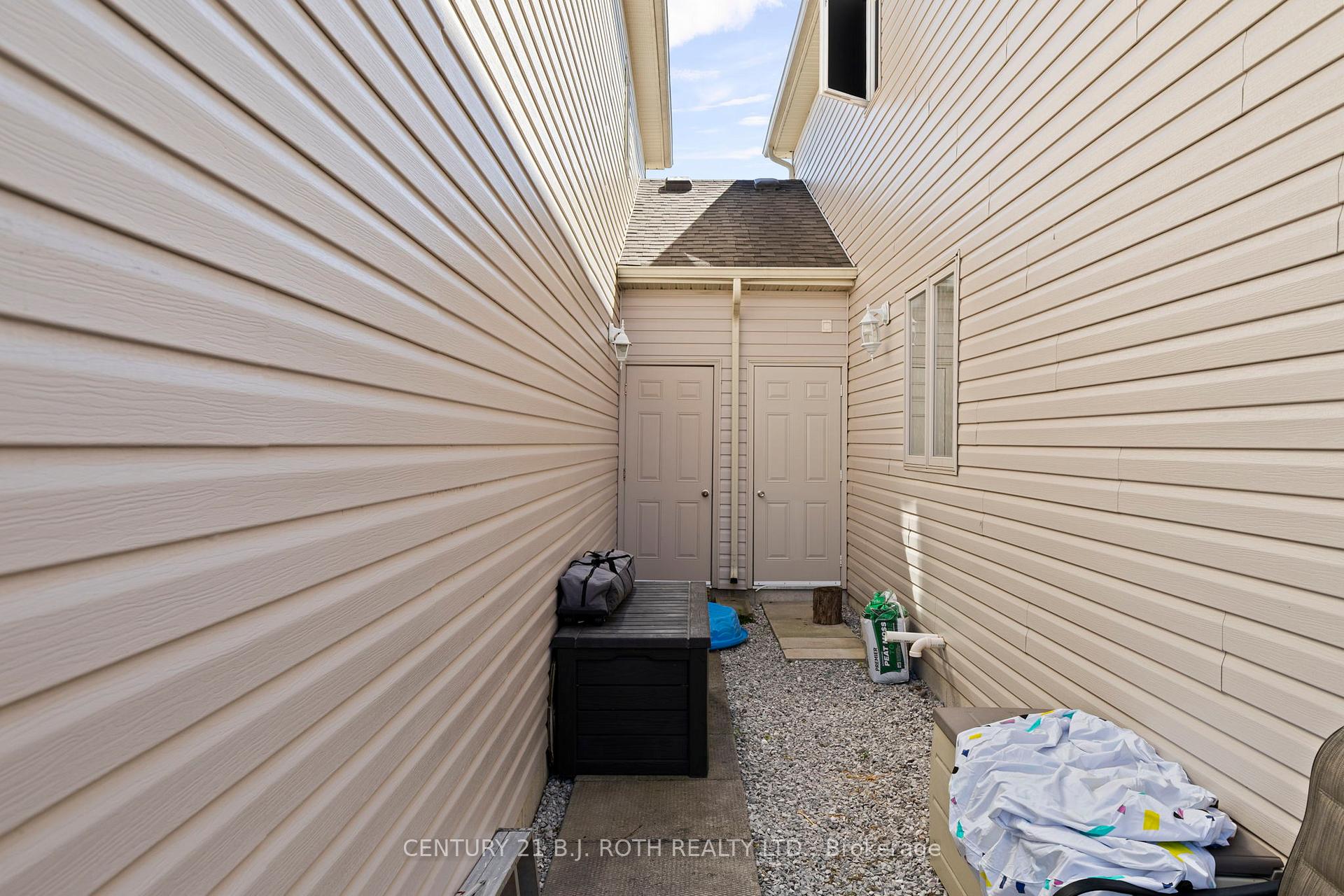 Photo 34 of 181 Banting Crescent, Essa, Angus — HOMEH