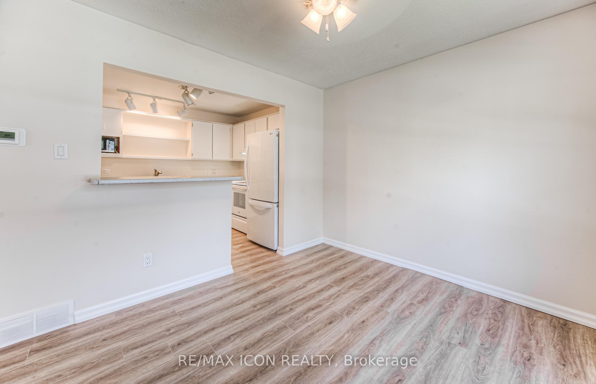 Photo 31 of Unit 5, 100 Mcdougall Road, Waterloo — HOMEH