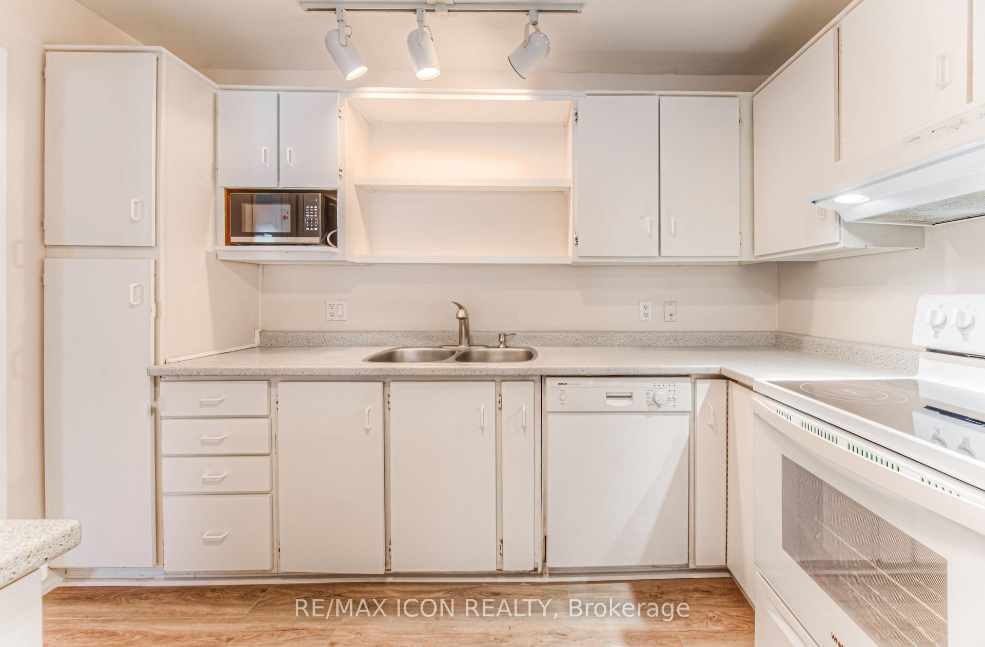 Photo 36 of Unit 5, 100 Mcdougall Road, Waterloo — HOMEH