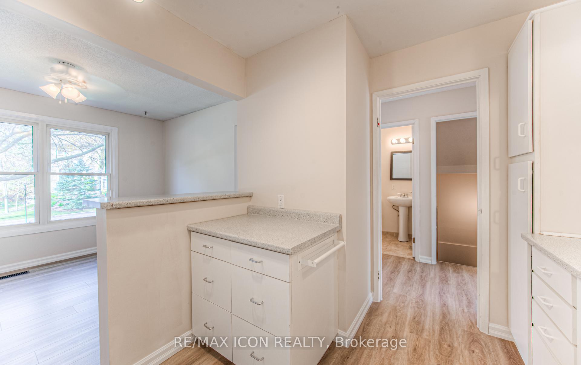Photo 39 of Unit 5, 100 Mcdougall Road, Waterloo — HOMEH