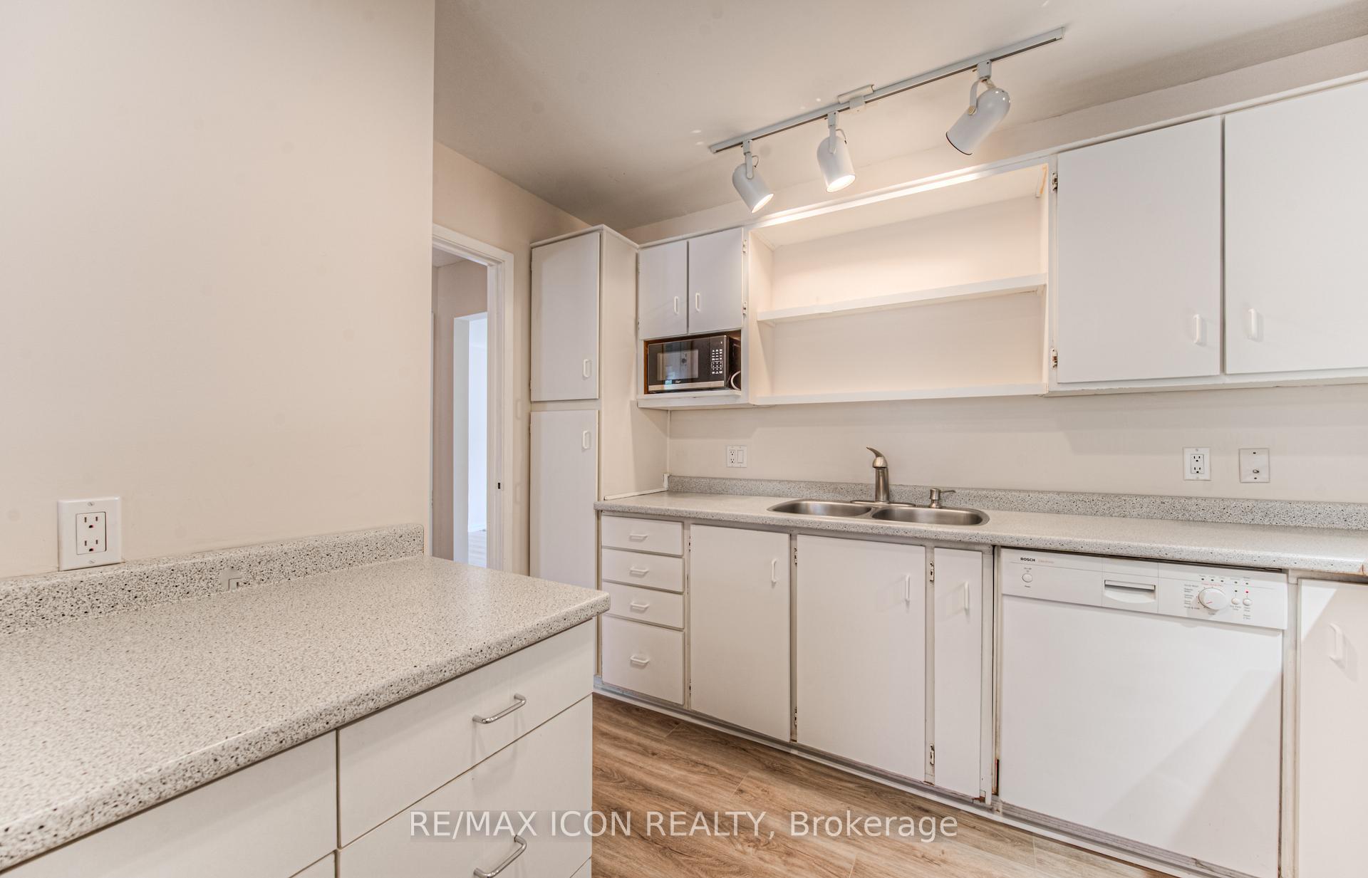 Photo 41 of Unit 5, 100 Mcdougall Road, Waterloo — HOMEH