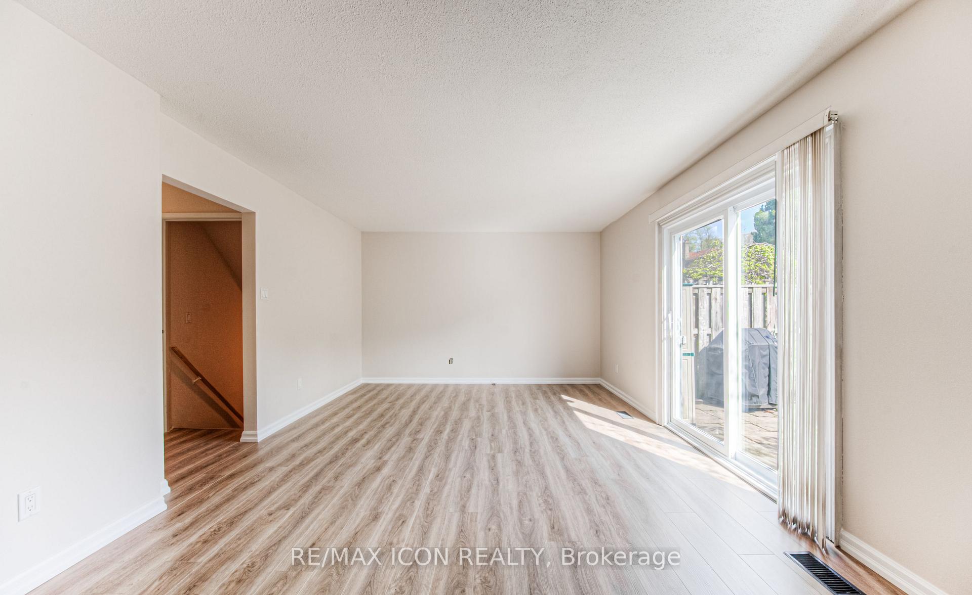 Photo 43 of Unit 5, 100 Mcdougall Road, Waterloo — HOMEH