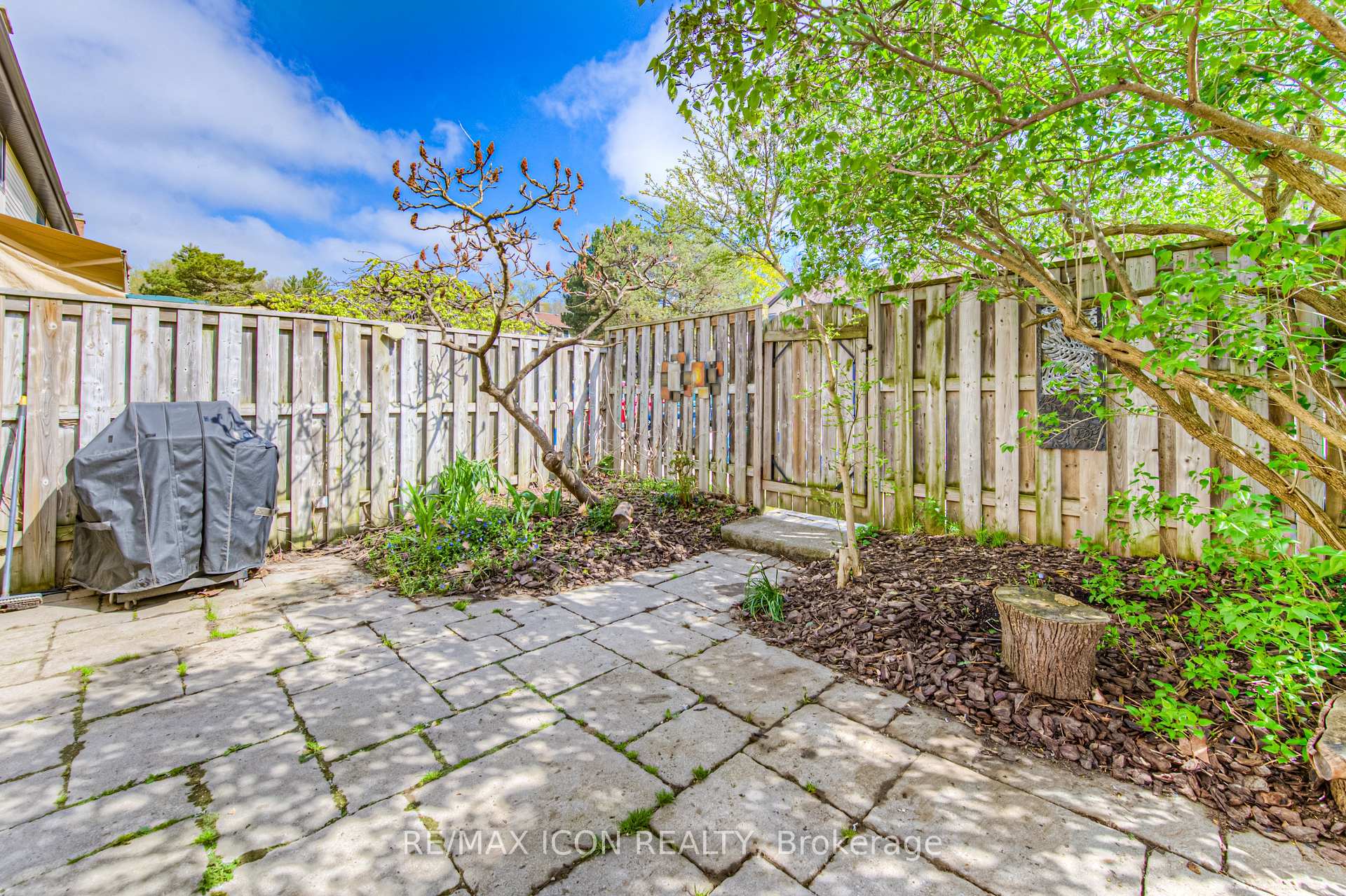 Photo 97 of Unit 5, 100 Mcdougall Road, Waterloo — HOMEH